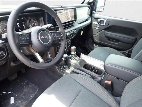 New 2025 Jeep Gladiator Willys image 7