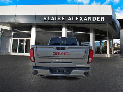 Used 2023 GMC Sierra 1500 Elevation w/ Elevation Premium Package AWD/4WD image 4