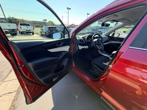 Used 2022 Subaru Ascent Premium w/ Convenience Package AWD/4WD image 10