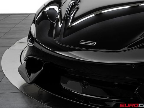 Used 2022 McLaren 765LT RWD image 14