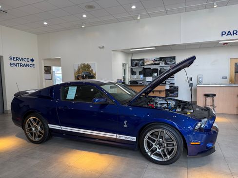 Used 2013 Ford Mustang Shelby GT500 image 2