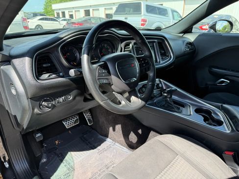 Used 2018 Dodge Challenger SXT w/ Blacktop Package image 17