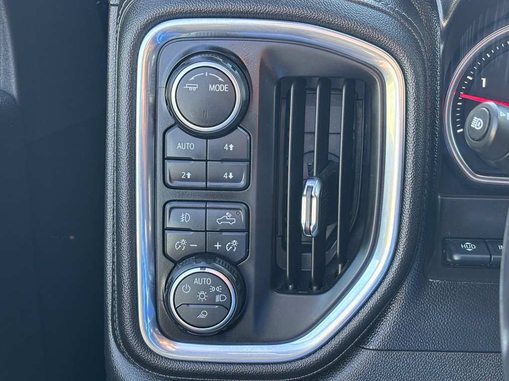 Used 2021 Chevrolet Silverado 2500 High Country w/ Z71 Off-Road Package AWD/4WD image 35