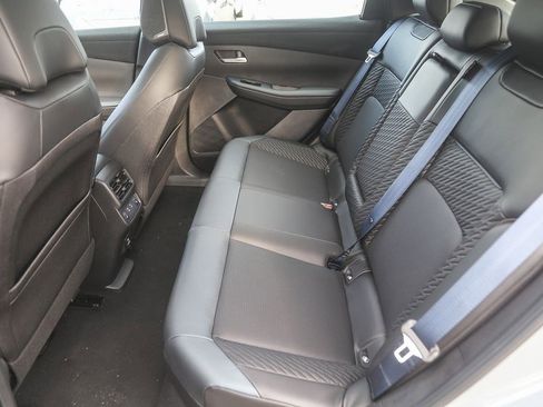 New 2026 Nissan Leaf Platinum+ image 16