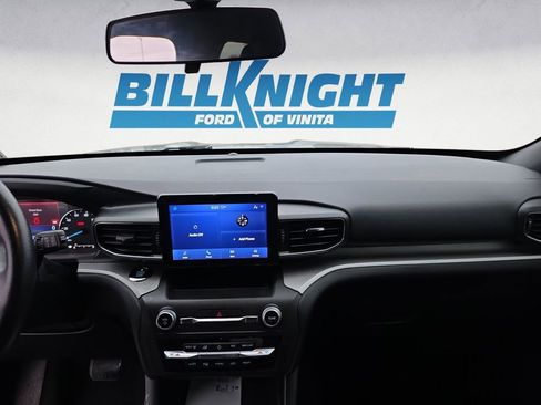 Used 2020 Ford Explorer XLT w/ Equipment Group 202A image 11