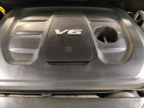 Used 2019 Jeep Grand Cherokee Limited AWD/4WD image 30