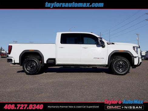 Used 2024 GMC Sierra 2500 AT4 w/ AT4 Premium Plus Package image 3