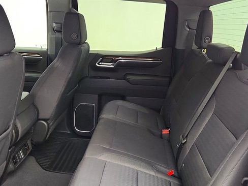 Used 2023 GMC Sierra 1500 SLE RWD image 17