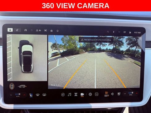 Used 2023 Rivian R1S Adventure AWD/4WD image 9