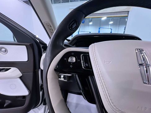 Used 2020 Lincoln Aviator Black Label Grand Touring AWD/4WD image 19