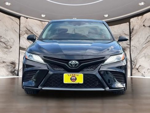 Used 2020 Toyota Camry XSE image 2