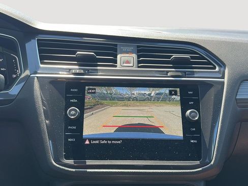 Used 2023 Volkswagen Tiguan SEL R-Line AWD/4WD image 34