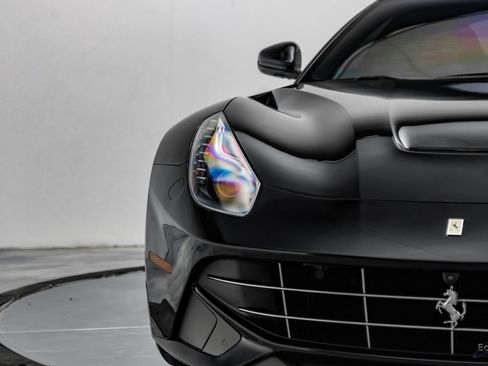 Used 2017 Ferrari F12 Berlinetta RWD image 36
