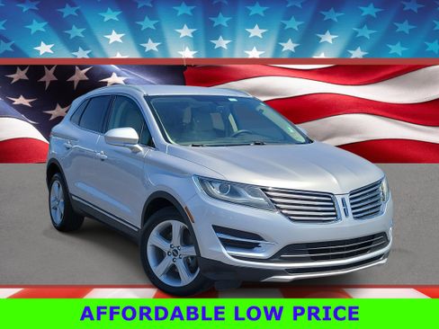 Used 2017 Lincoln MKC Premiere FWD image 1
