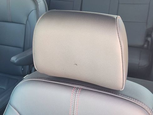 Used 2023 Chevrolet Traverse RS w/ LPO, Floor Liner Package FWD image 10
