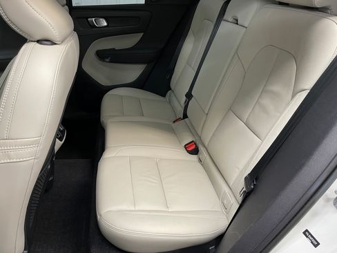 Used 2023 Volvo XC40 B5 Plus w/ Driver Assist Package AWD/4WD image 22