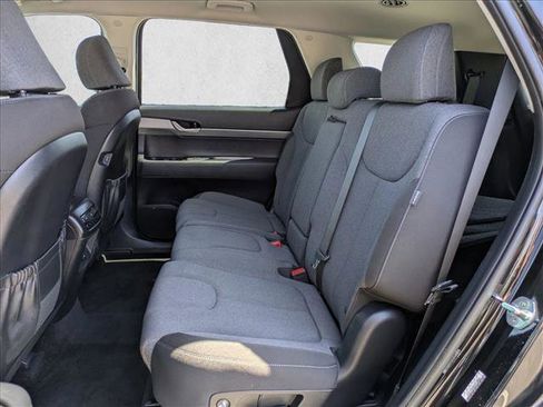 Used 2023 Hyundai Palisade SE w/ Cargo Package FWD image 19