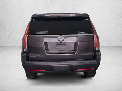 Used 2015 Cadillac Escalade Luxury RWD image 7