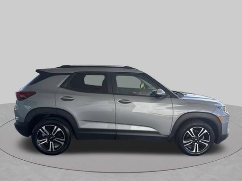 Used 2023 Chevrolet TrailBlazer LT FWD image 7