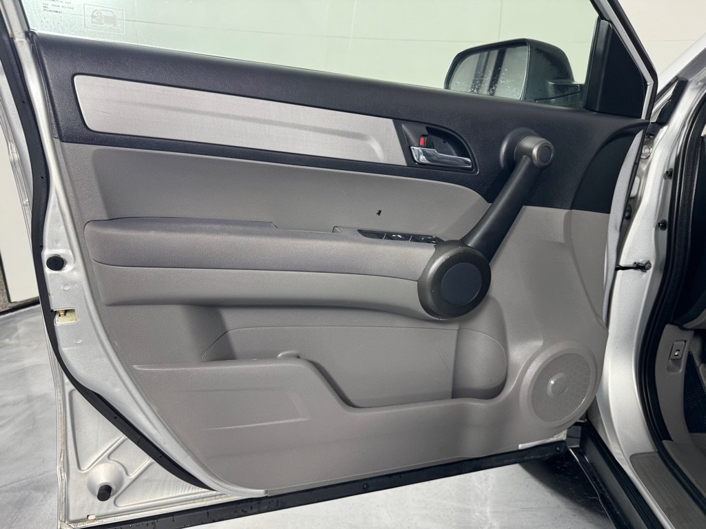 Used 2011 Honda CR-V SE image 10
