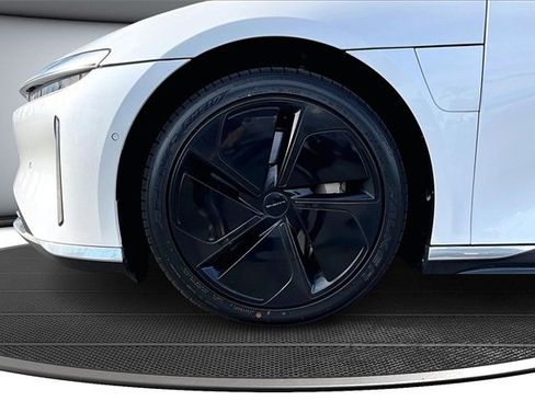 Used 2023 Lucid Air Touring image 32