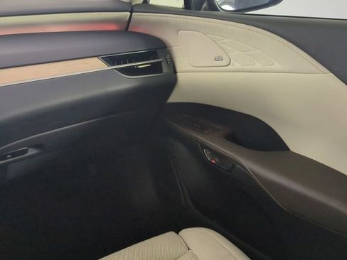 Used 2024 Lexus RX 450h AWD w/ Convenience Package image 20