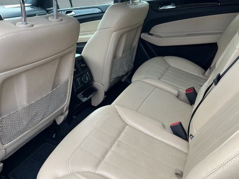 Used 2017 Mercedes-Benz GLS 450 4MATIC image 10