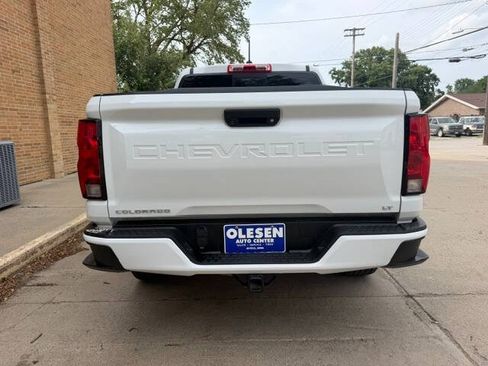 Used 2024 Chevrolet Colorado LT AWD/4WD image 4