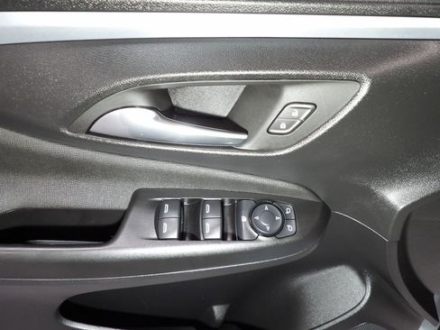 Used 2025 Buick Envista Preferred w/ Convenience I Package FWD image 10