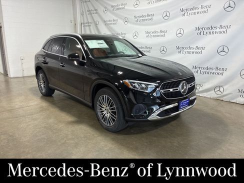 New 2026 Mercedes-Benz GLC 300 4MATIC image 1