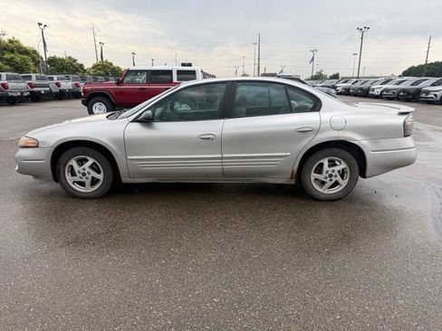 Used 2004 Pontiac Bonneville SE FWD image 7