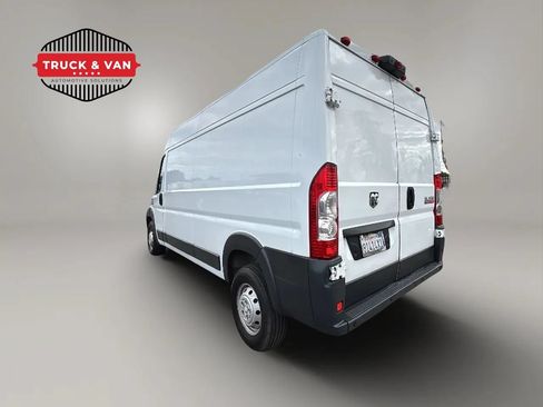 Used 2015 RAM ProMaster 2500 w/ Interior Convenience Group FWD image 17