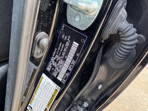 Used 2022 Toyota 4Runner Limited image 26