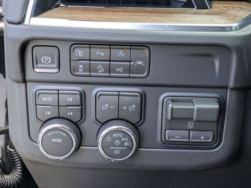 New 2026 Chevrolet Tahoe High Country AWD/4WD image 15
