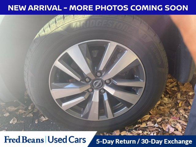 Certified 2024 Nissan Pathfinder SL w/ Black Appearance Package AWD/4WD image 13
