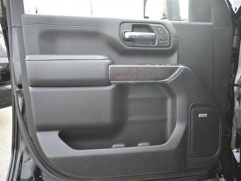 Used 2022 GMC Sierra 2500 Denali w/ Denali Ultimate Package image 13