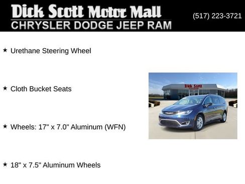 Used 2017 Chrysler Pacifica Touring Plus w/ Tire & Wheel Group FWD image 25