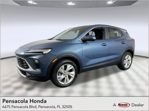 Used 2025 Buick Encore GX Preferred w/ Comfort Package image 1