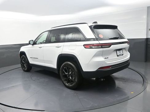 New 2026 Jeep Grand Cherokee Altitude AWD/4WD image 7