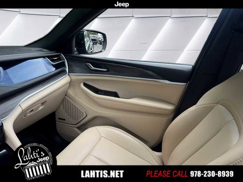 Certified 2023 Jeep Grand Cherokee 4WD 4xe image 14