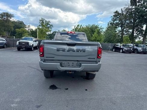 Used 2025 RAM 2500 Big Horn AWD/4WD image 8