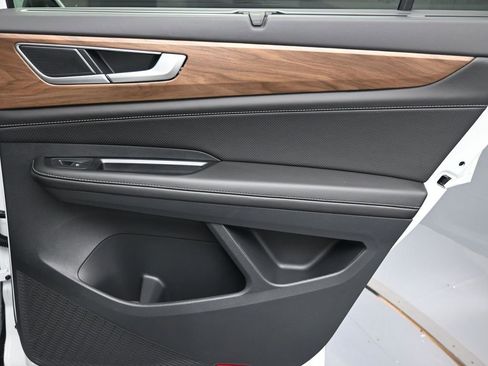 New 2026 Volkswagen Atlas SE image 27