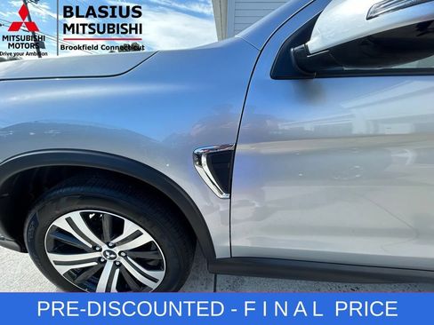 Used 2025 Mitsubishi Outlander Sport SEL AWD/4WD image 11