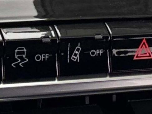 New 2026 Jeep Compass Limited image 36