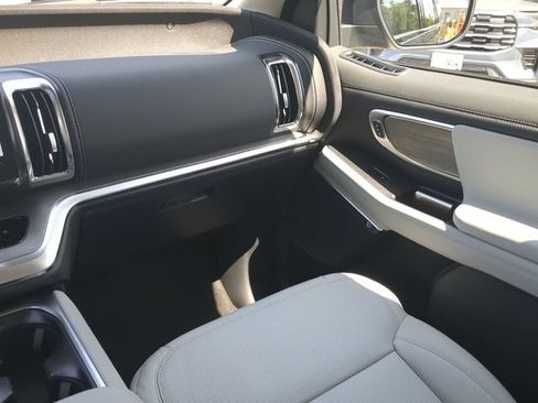 New 2027 Ford Expedition Platinum AWD/4WD image 17