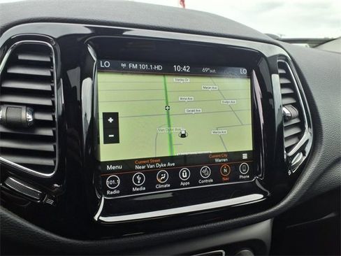 Used 2019 Jeep Compass Limited w/ Safety & Security Group image 17
