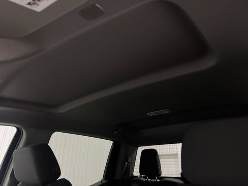 New 2026 GMC Sierra 1500 SLE image 17