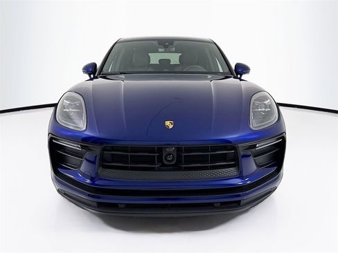Used 2024 Porsche Macan image 6