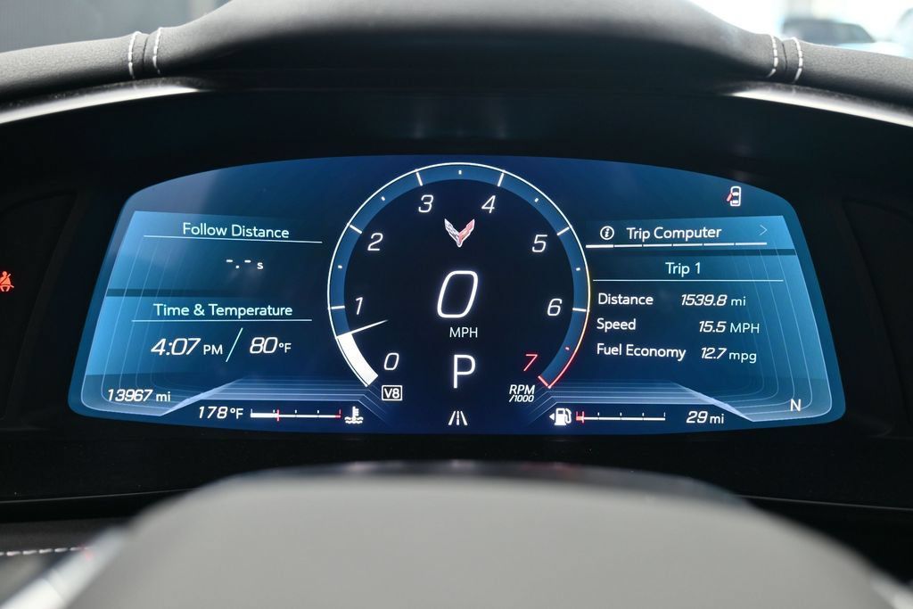 Used 2024 Chevrolet Corvette Stingray Preferred Conv w/ Z51 Performance Package RWD image 30