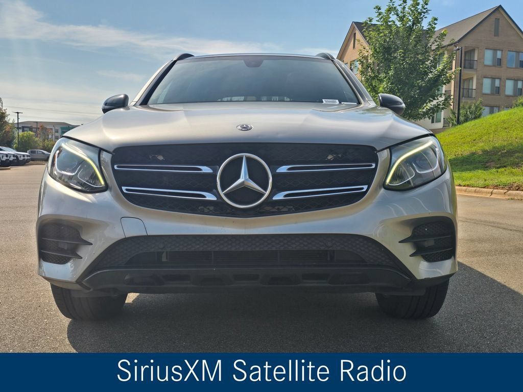 Used 2019 Mercedes-Benz GLC 300 4MATIC image 5